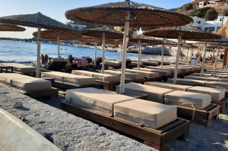 xaplostres syros paralies
